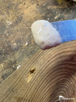 5 - La pâte tiens bien,sur une spatule.